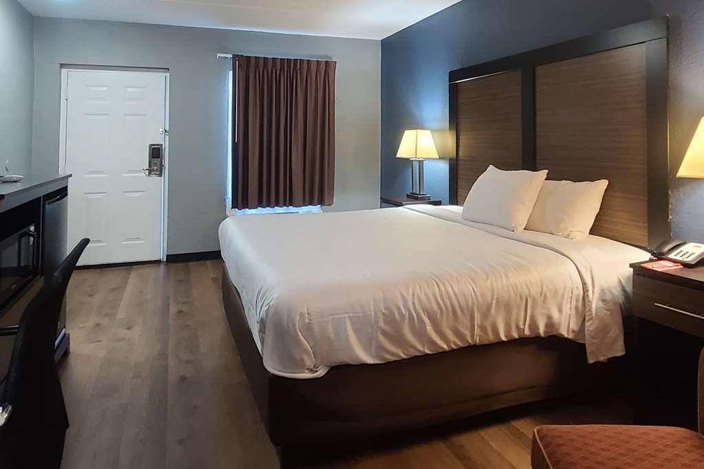 Econo Lodge Forest City Oda fotoğraf